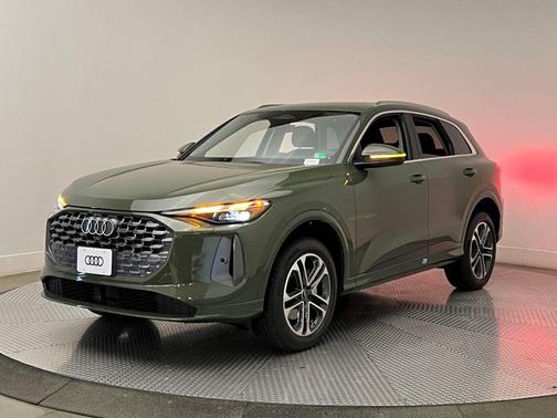 2025 Audi Q5 Premium TFSI quattro S tronic
