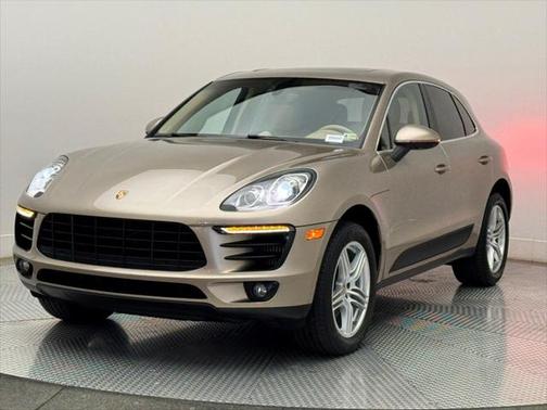 2016 Porsche Macan S