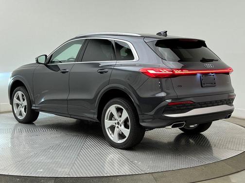 2025 Audi Q5 Prestige TFSI quattro S tronic