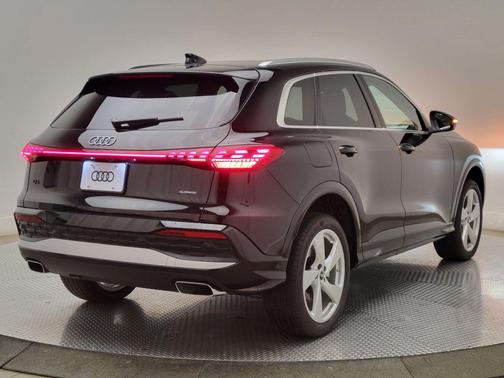 2025 Audi Q5 Premium Plus TFSI quattro S tronic
