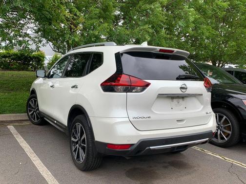 Pearl White Tricoat 2020 Nissan Rogue SL