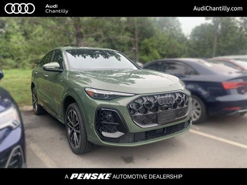 District Green Metallic 2026 Audi Q5 quattro
