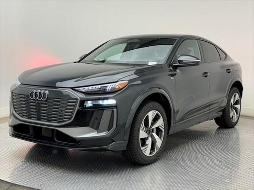 2025 Audi Q6 e-tron Prestige