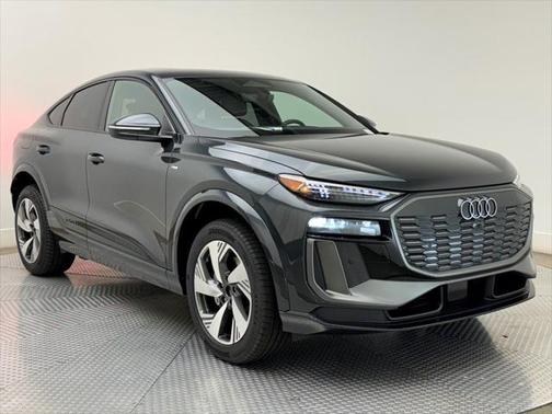 2025 Audi Q6 e-tron Prestige