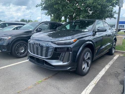 2025 Audi Q6 e-tron Prestige