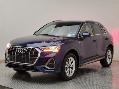 2023 Audi Q3 45 S line Premium Plus