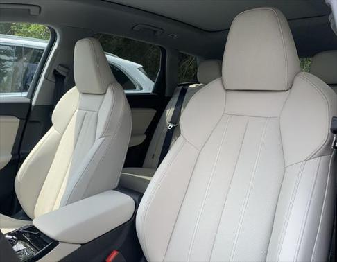 2025 Audi Q6 e-tron Premium Plus quattro