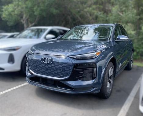 2025 Audi Q6 e-tron Premium Plus quattro