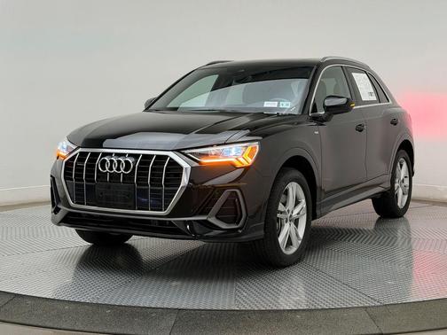 Mythos Black Metallic 2023 Audi Q3 45 S line Premium Plus