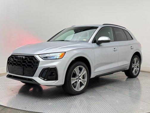 2025 Audi Q5 45 S line Premium