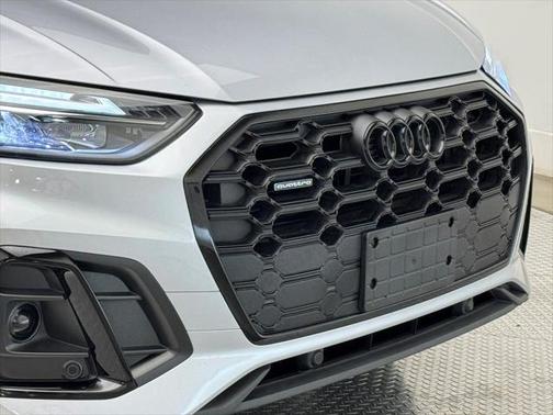 2025 Audi Q5 45 S line Premium