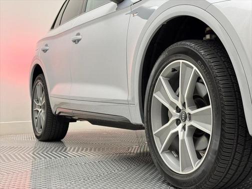 2025 Audi Q5 45 S line Premium