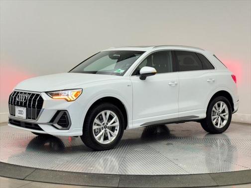2024 Audi Q3 45 S line Premium Plus