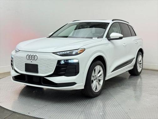 2025 Audi Q6 e-tron Premium Plus