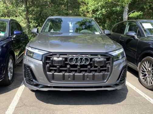 2025 Audi Q7 55 Prestige
