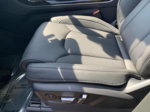 2025 Audi Q7 55 Prestige