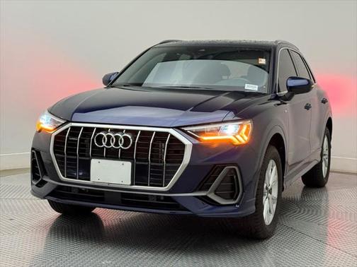 2023 Audi Q3 45 S line Premium Plus