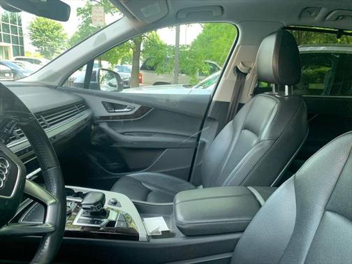 2019 Audi Q7 45 Premium Plus
