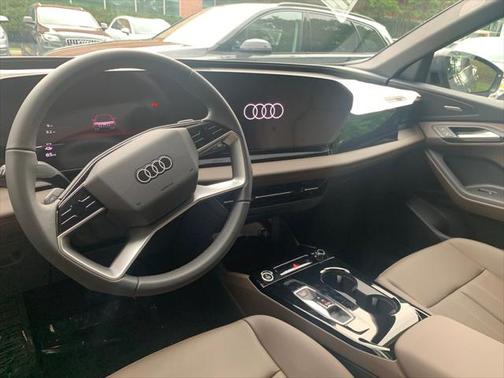 2025 Audi Q6 e-tron Premium Plus quattro
