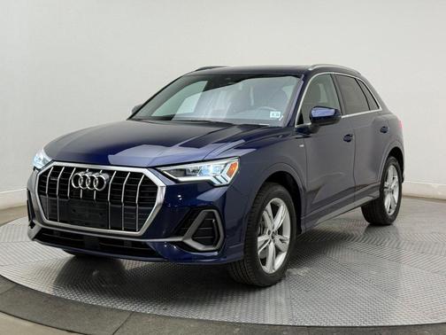 2023 Audi Q3 45 S line Premium Plus