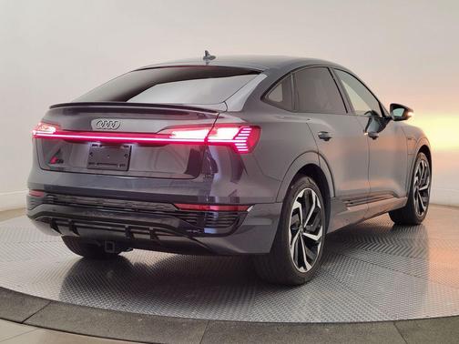 Magnet Gray 2024 Audi Q8 e-tron Prestige