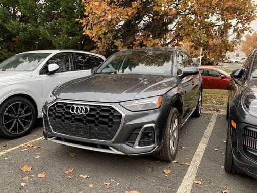 2022 Audi Q5 45 S line Premium Plus