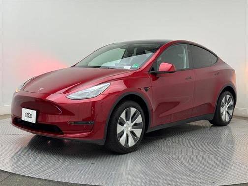 2024 Tesla Model Y Long Range Dual Motor All-Wheel Drive