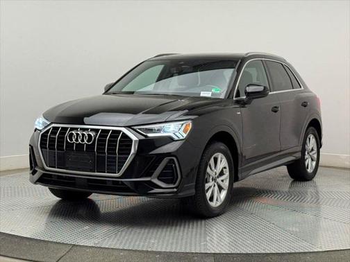 2024 Audi Q3 Premium 45 TFSI S line quattro Tiptronic