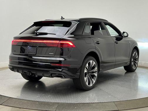 2026 Audi Q8 55 Premium Plus