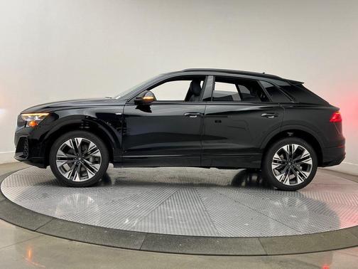 2026 Audi Q8 55 Premium Plus