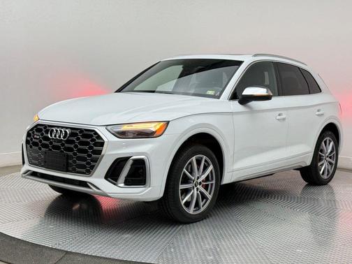 2025 Audi SQ5 3.0T Premium Plus