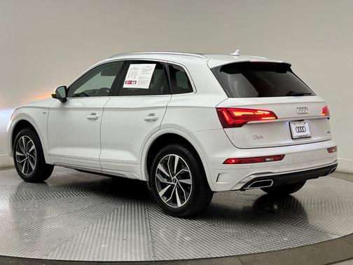 2023 Audi Q5 45 S line Premium Plus