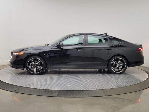 Crystal Black Pearl 2026 Honda Accord Hybrid Sport
