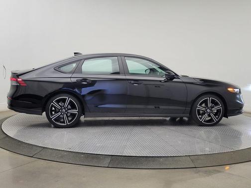 Crystal Black Pearl 2026 Honda Accord Hybrid Sport