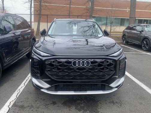 2026 Audi Q3 S line