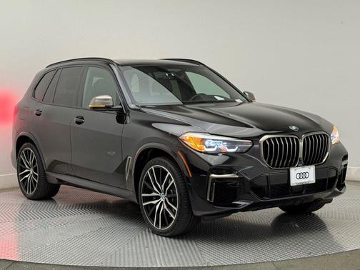 2022 BMW X5 M50i