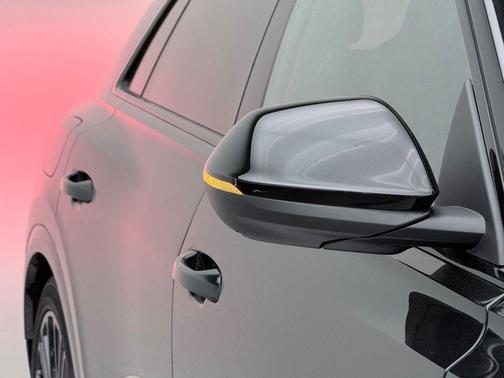 2026 Audi SQ8 4.0T Prestige