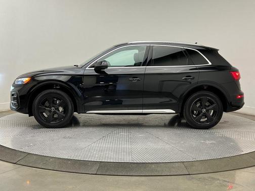 2023 Audi Q5 40 Premium Plus