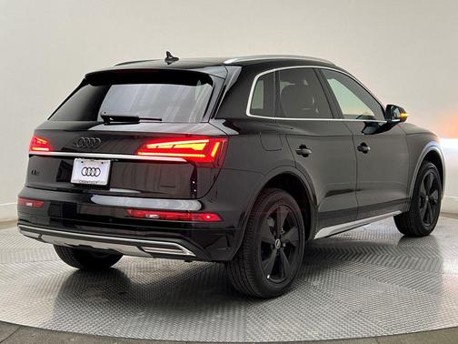 2023 Audi Q5 40 Premium Plus