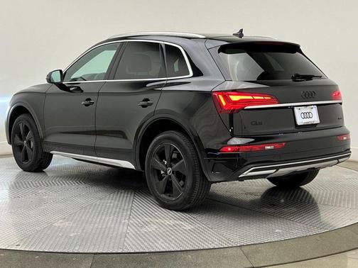 2023 Audi Q5 40 Premium Plus