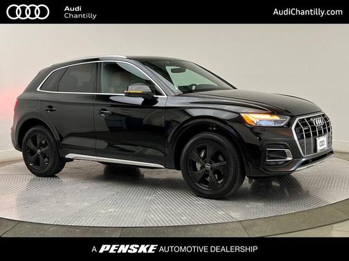 2023 Audi Q5 40 Premium Plus