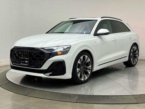 2025 Audi Q8 55 Premium Plus