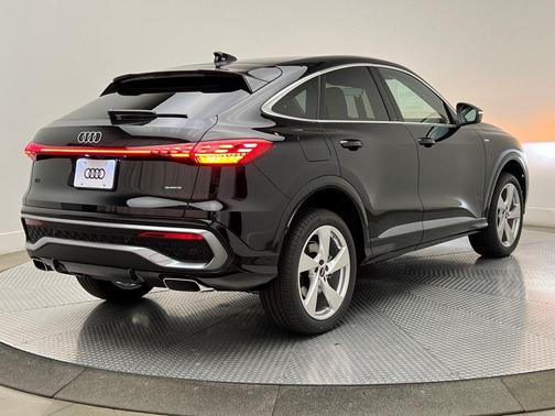 2025 Audi Q5 Premium Plus TFSI quattro S tronic