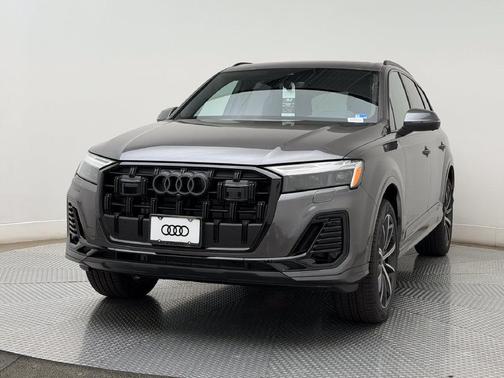 Samurai Gray Metallic 2026 Audi Q7 45 Premium Plus
