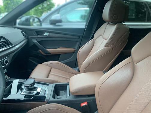 2023 Audi Q5 45 S line Prestige