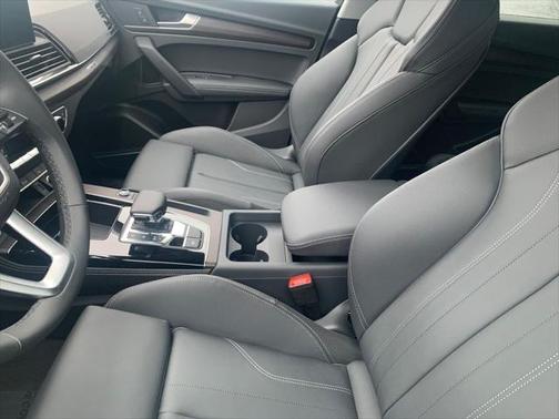 2025 Audi Q5 45 S line Premium Plus