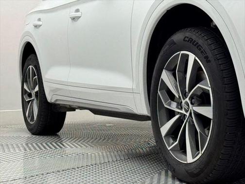 2025 Audi Q5 45 S line Premium Plus