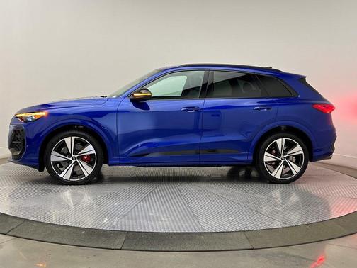 2025 Audi SQ5 3.0T Premium Plus