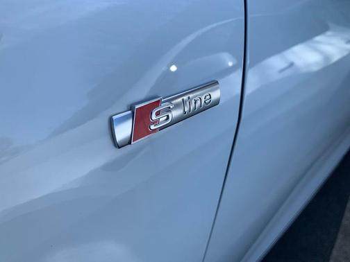 2023 Audi Q4 e-tron Prestige 50 quattro