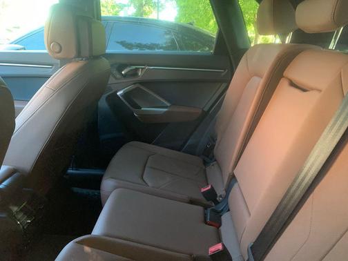 2022 Audi Q3 45 S line Premium